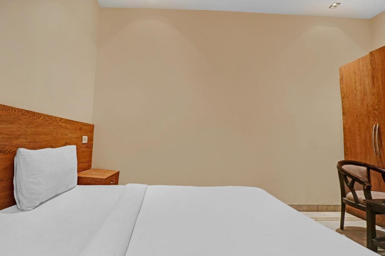 Airport Hotel Goodluck نيودلهي المظهر الخارجي الصورة