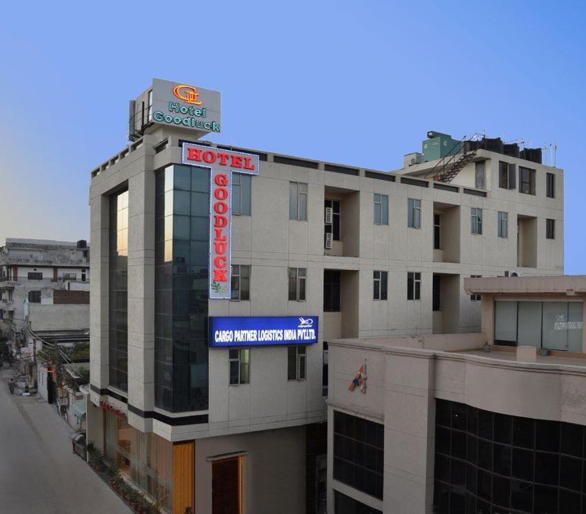 Airport Hotel Goodluck نيودلهي المظهر الخارجي الصورة